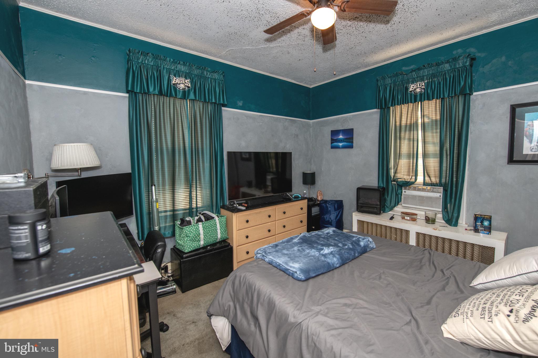 ROXBOROUGH - Residential