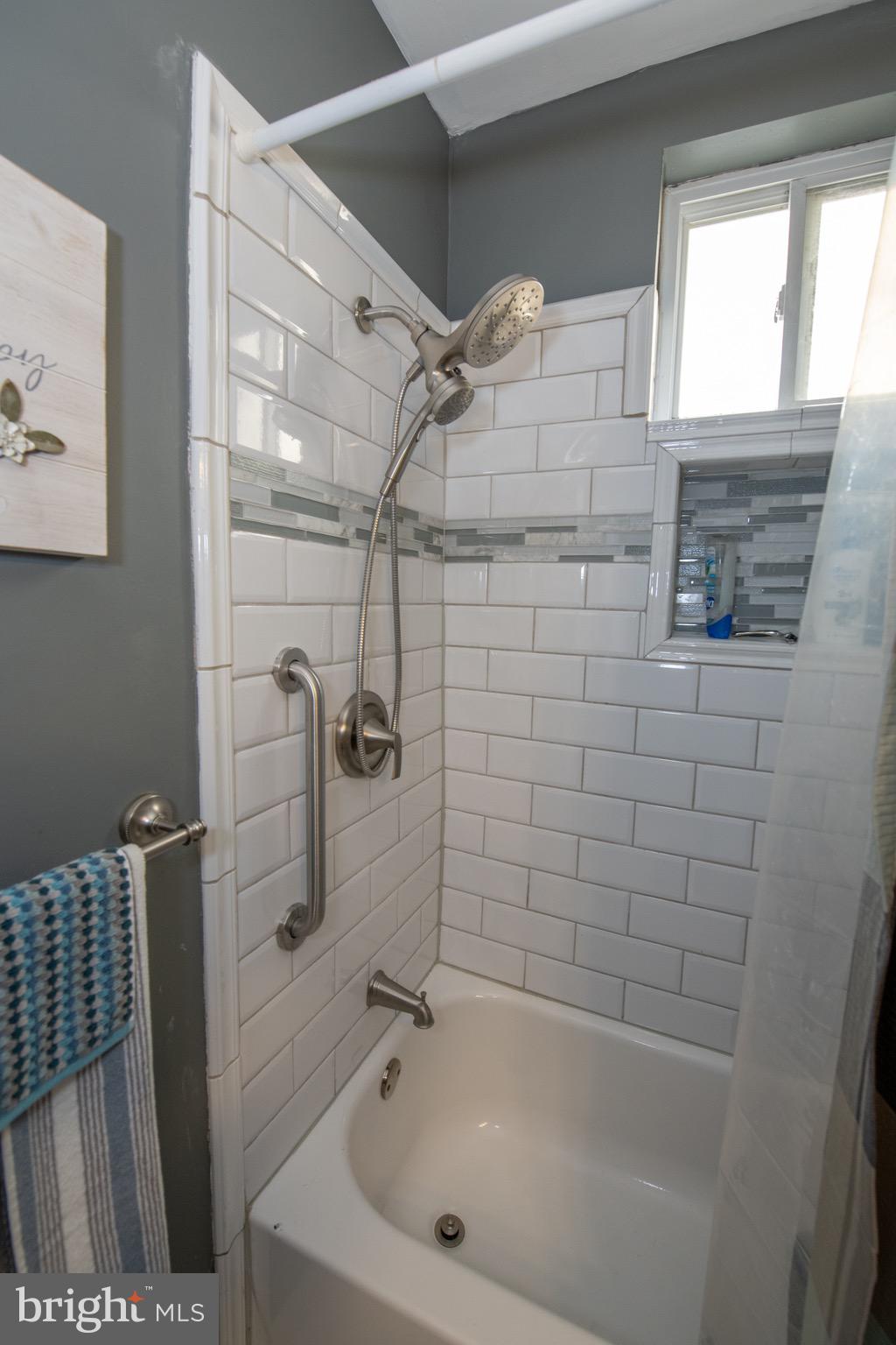 ROXBOROUGH - Residential