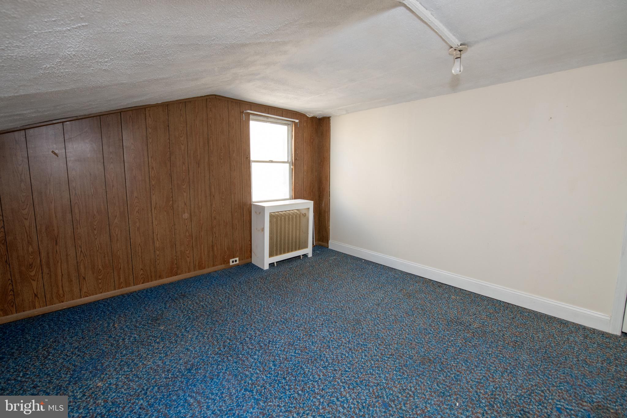 ROXBOROUGH - Residential