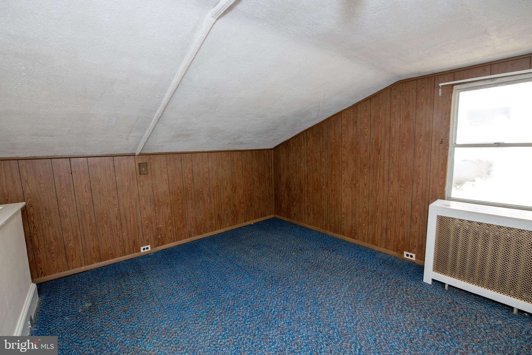 ROXBOROUGH - Residential