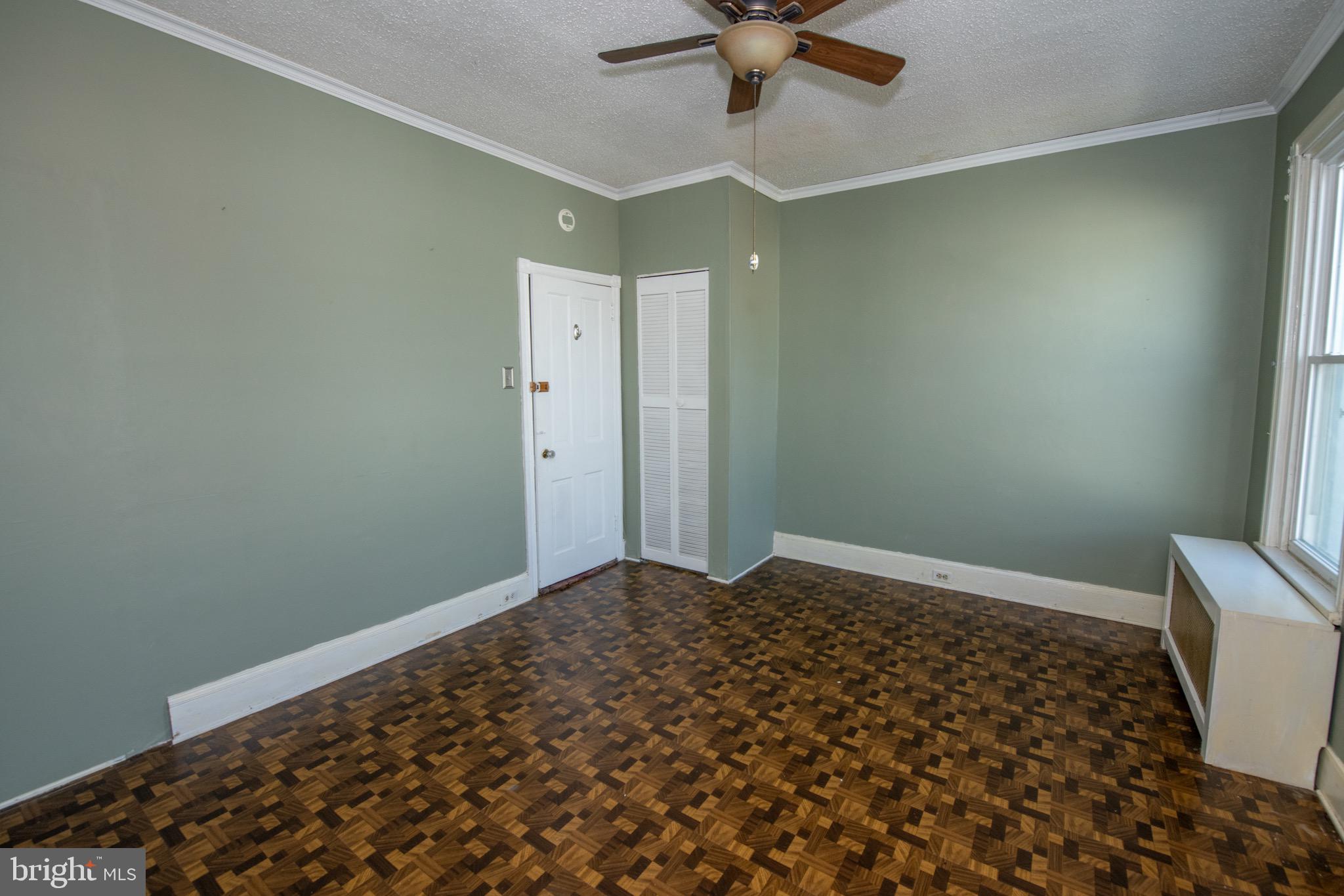 ROXBOROUGH - Residential