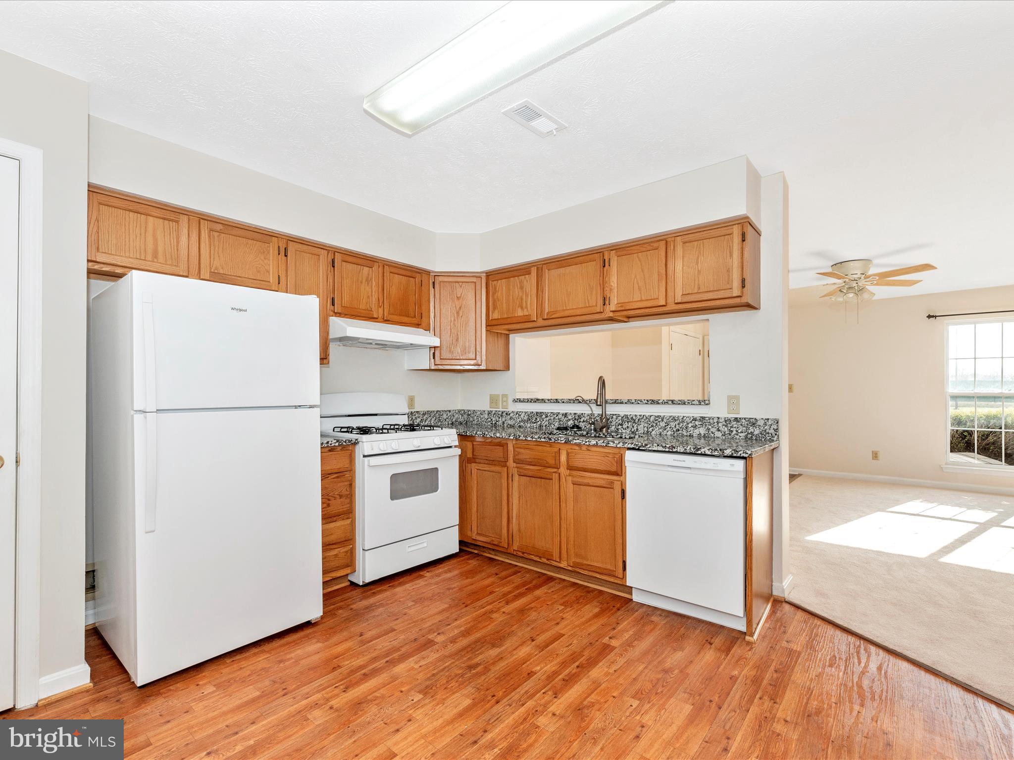 AVINGTON PARK - Residential