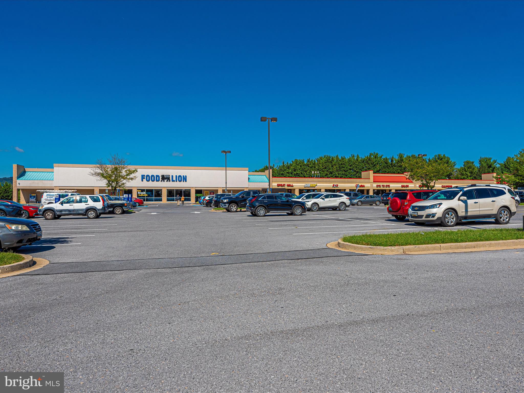 AVINGTON PARK - Residential