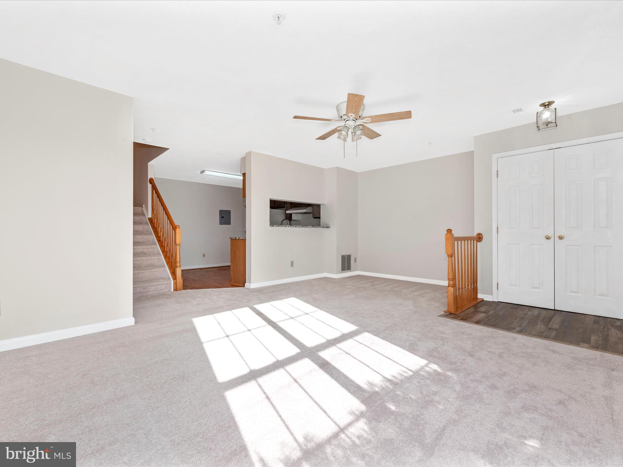 AVINGTON PARK - Residential