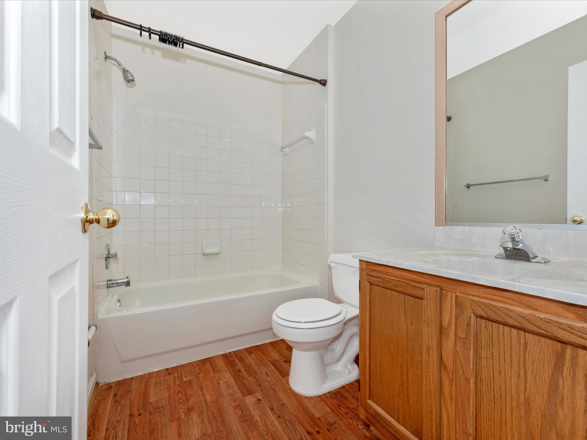 AVINGTON PARK - Residential