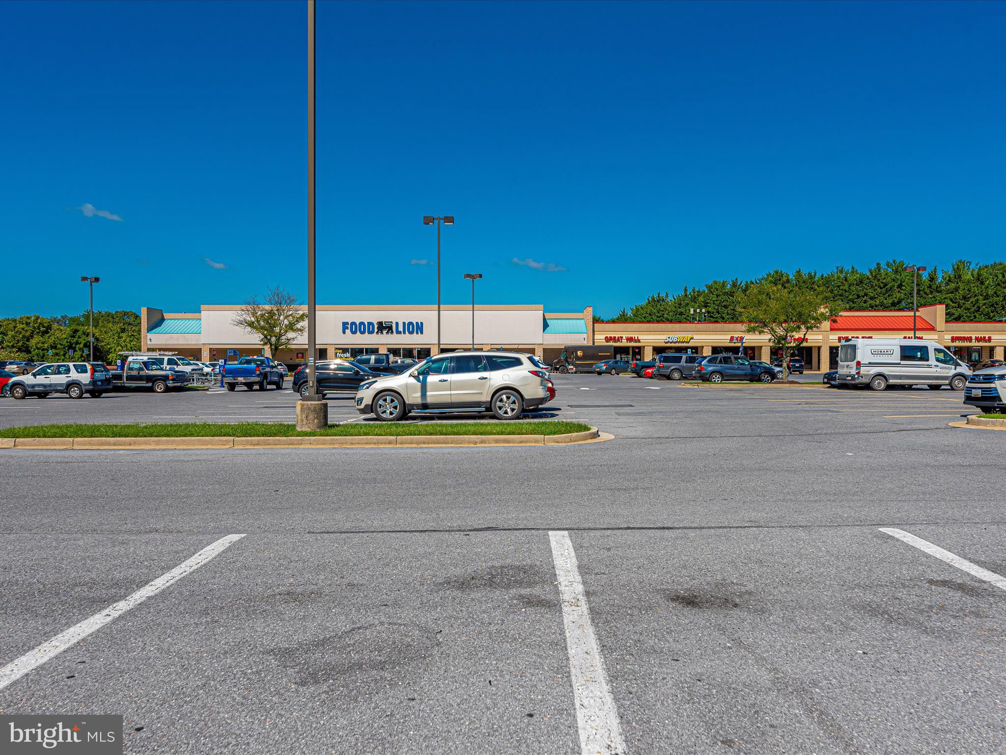 AVINGTON PARK - Residential