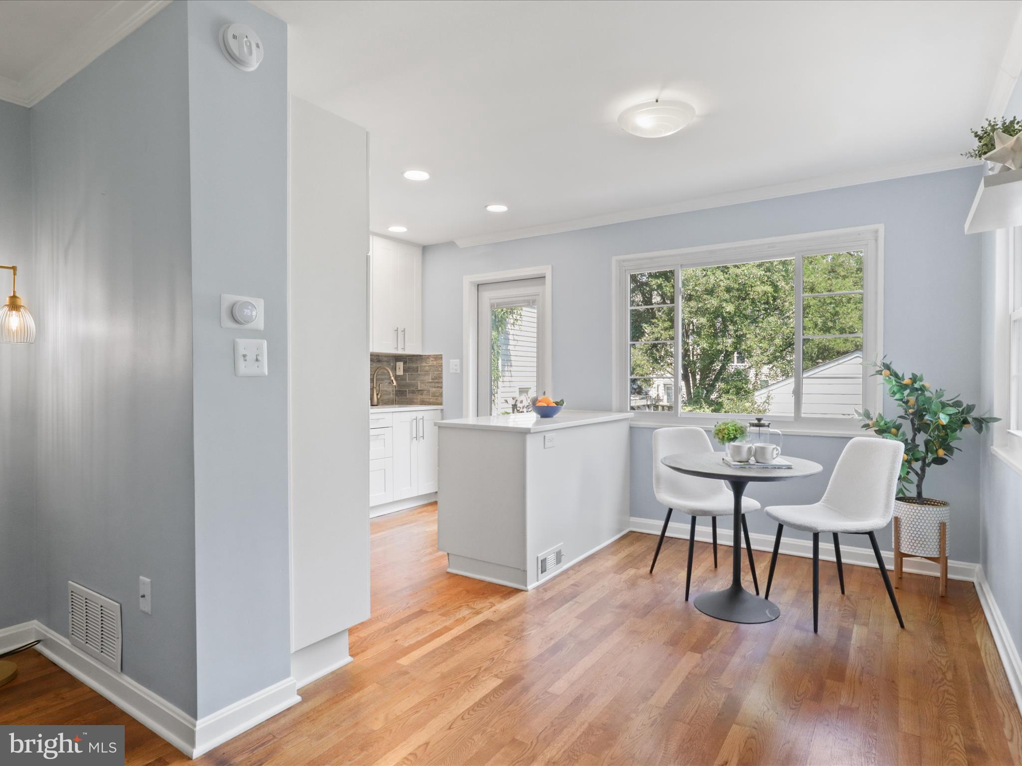 CLIFF GARDENS - Residential