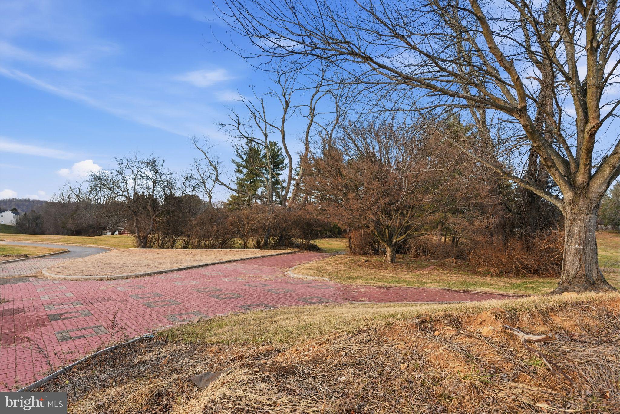 WESTWINDS - Residential