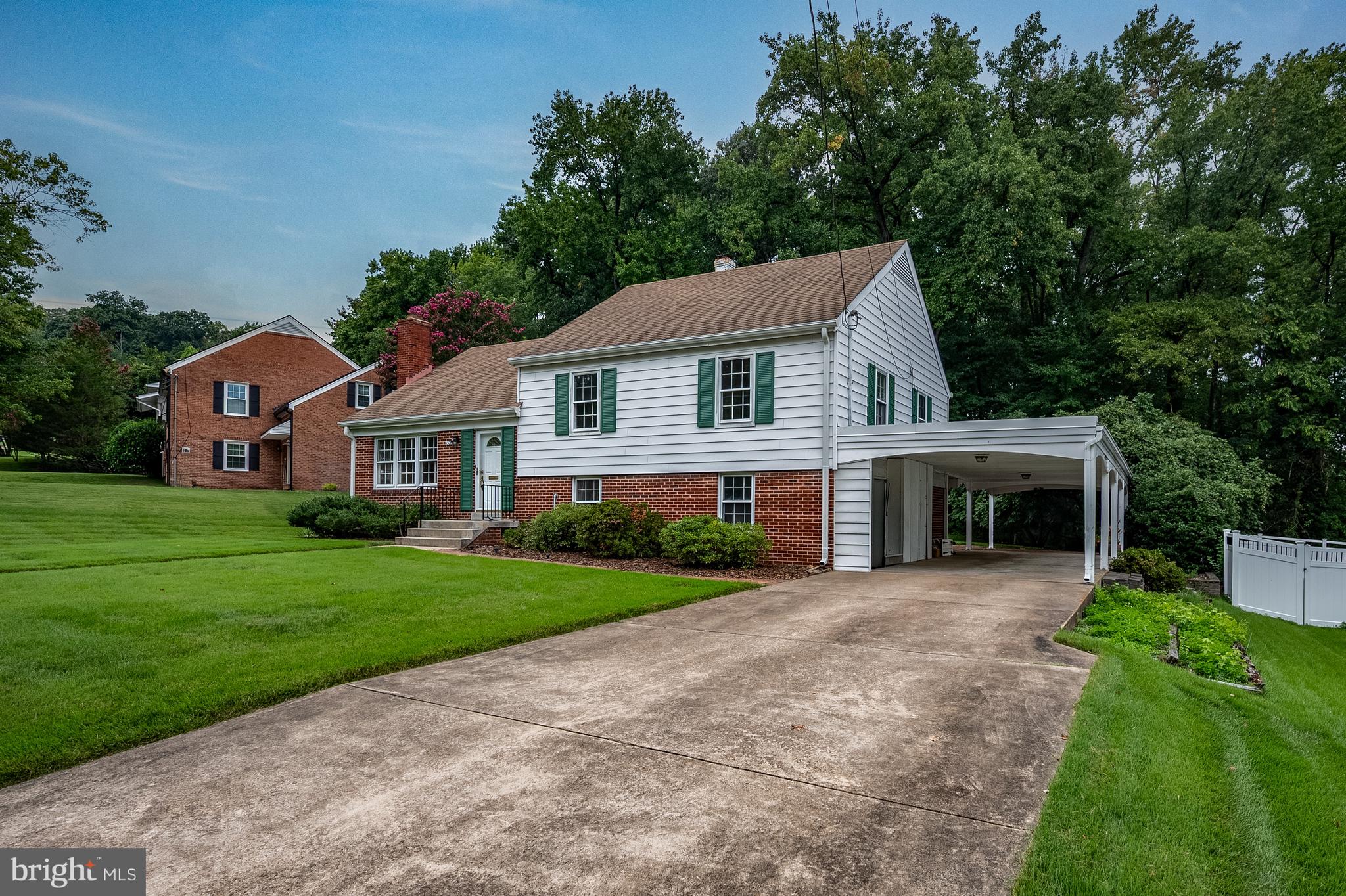1308 WAKE FOREST DRIVE