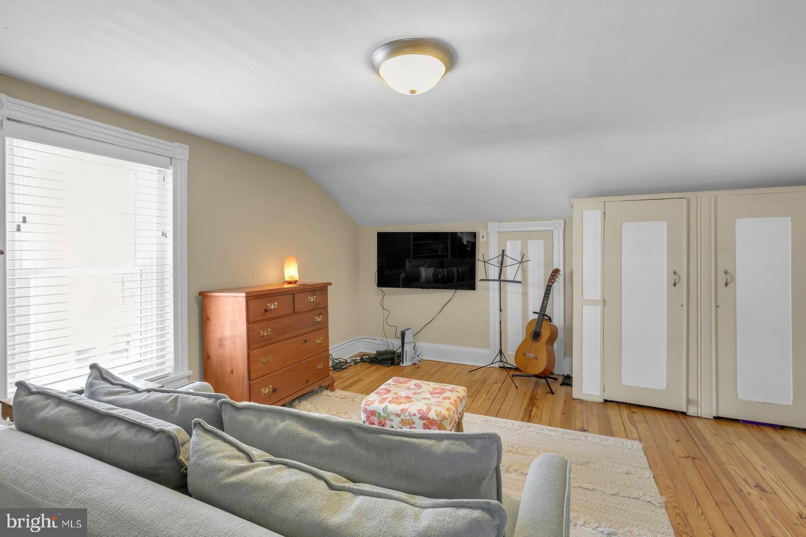 MANAYUNK - Residential Lease