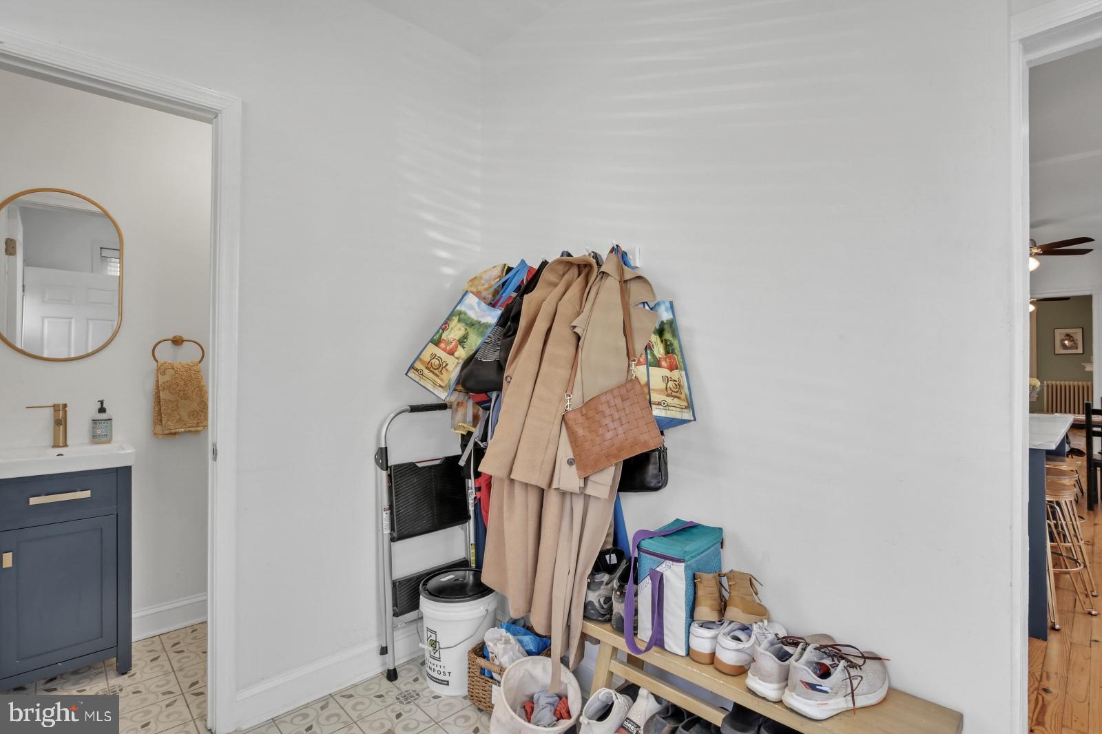 MANAYUNK - Residential Lease