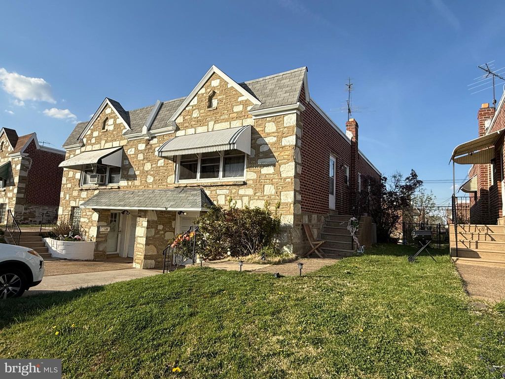 Photo of 2523 Bleigh Avenue, PHILADELPHIA, PA 19152 (MLS # PAPH2619780)