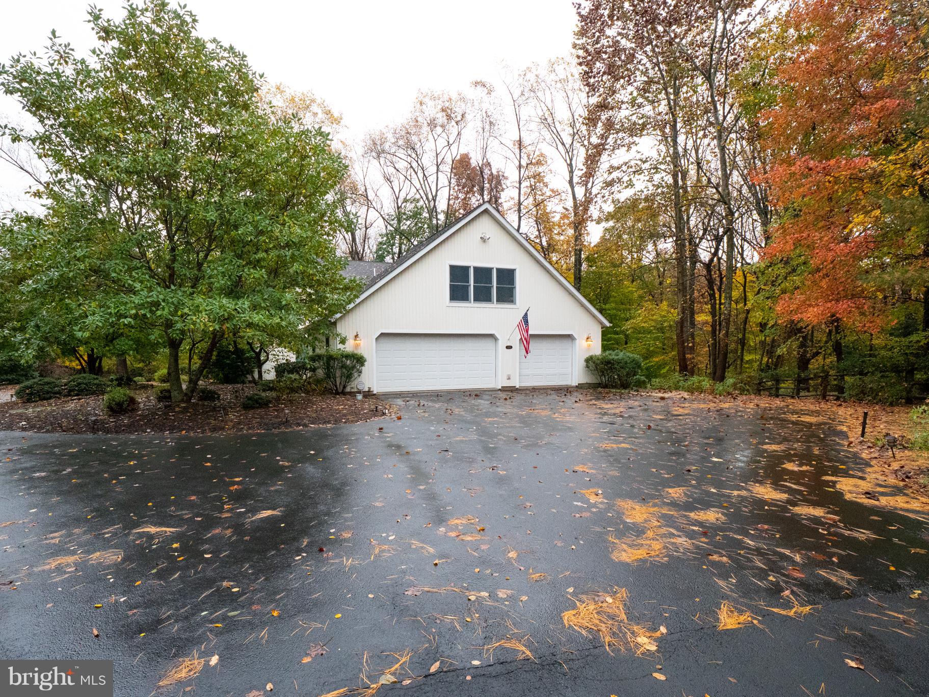 HARBOR OAKS - Residential