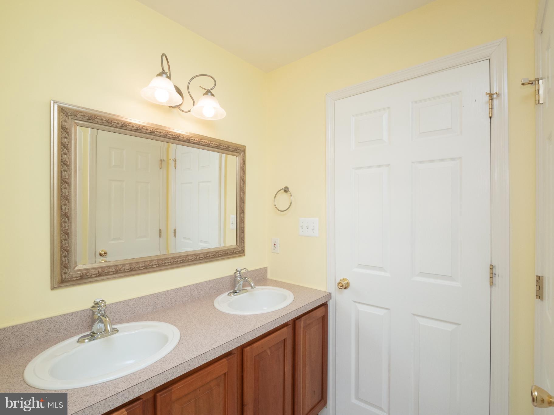 HARBOR OAKS - Residential