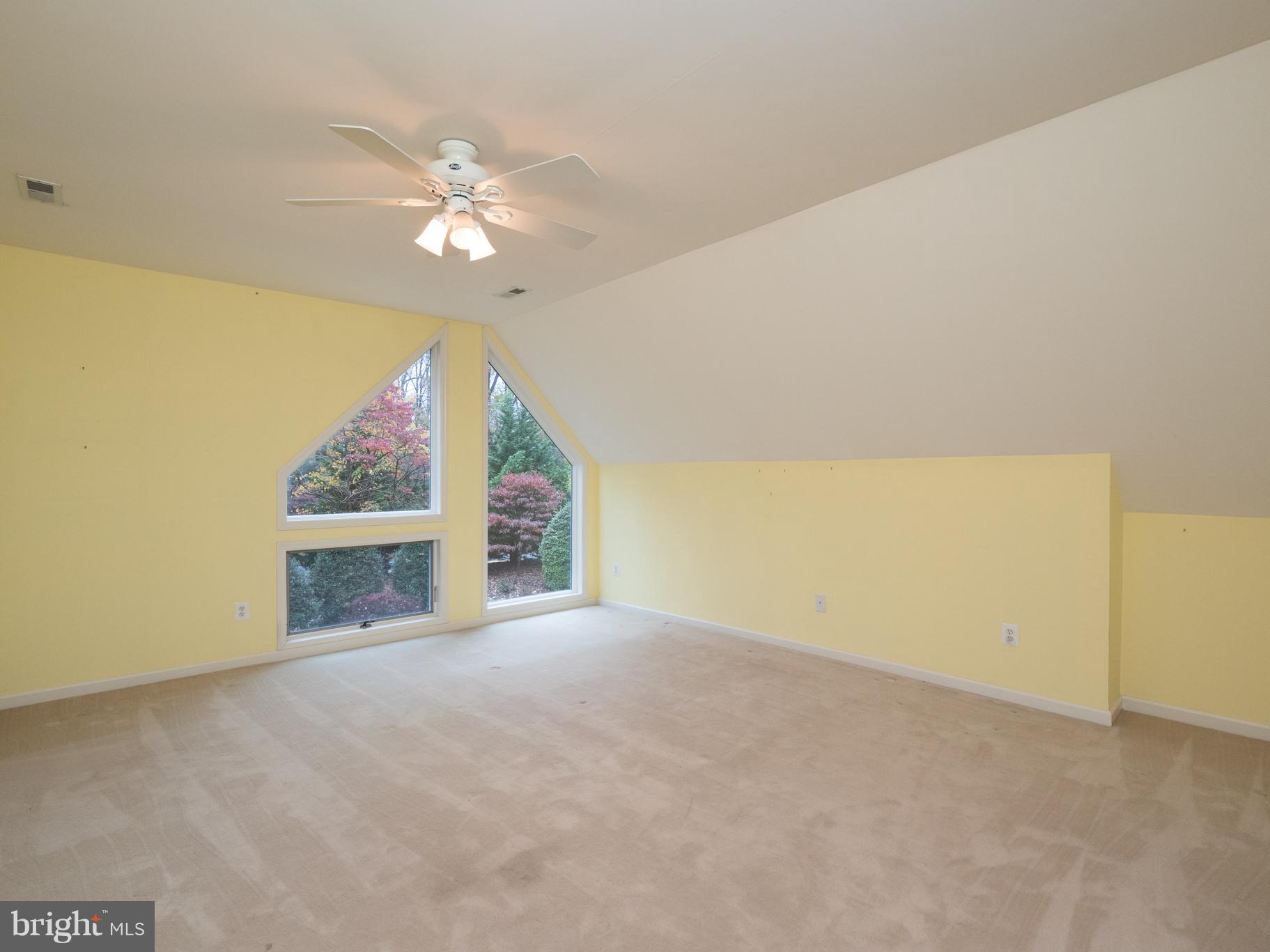 HARBOR OAKS - Residential