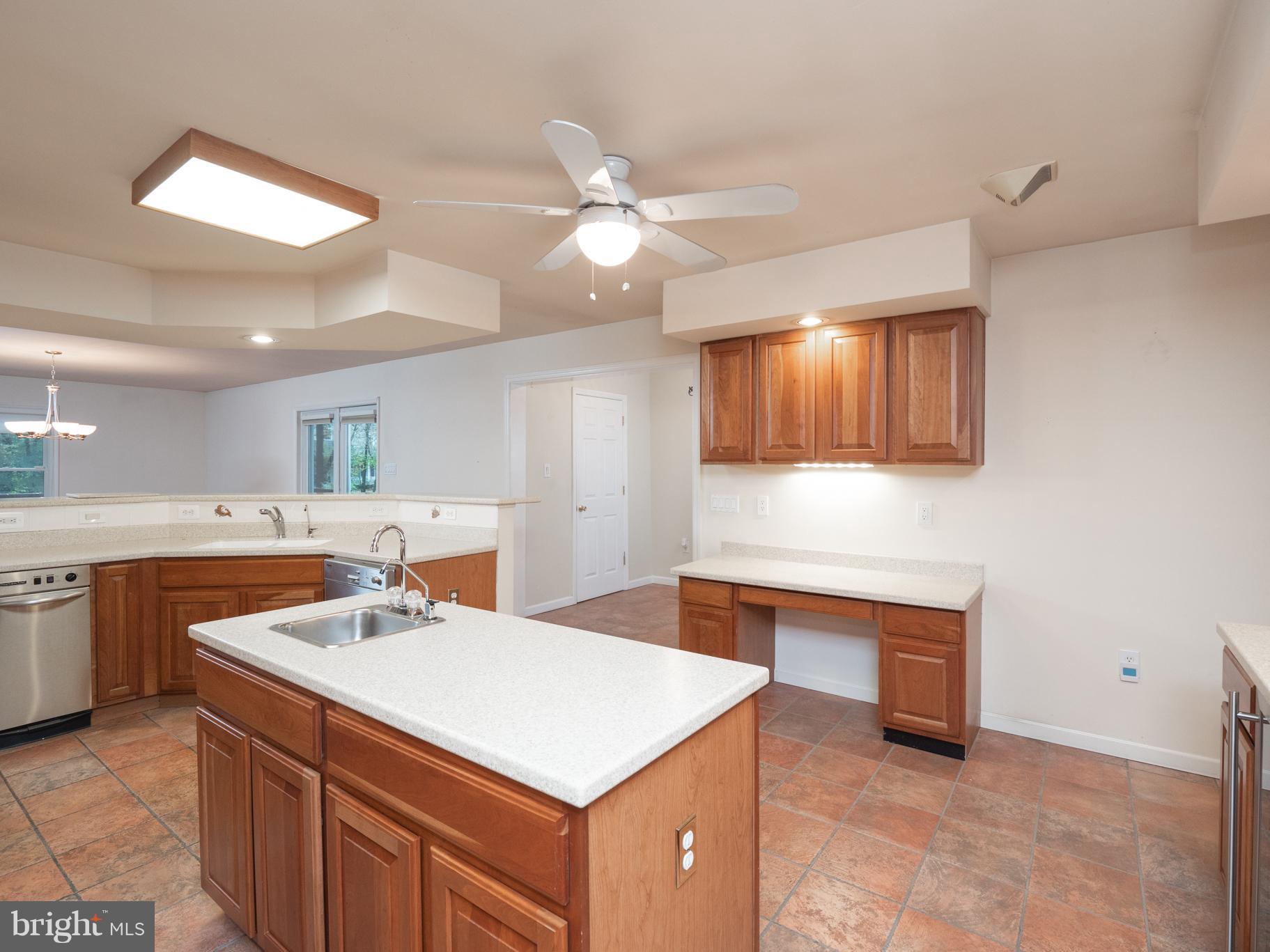 HARBOR OAKS - Residential