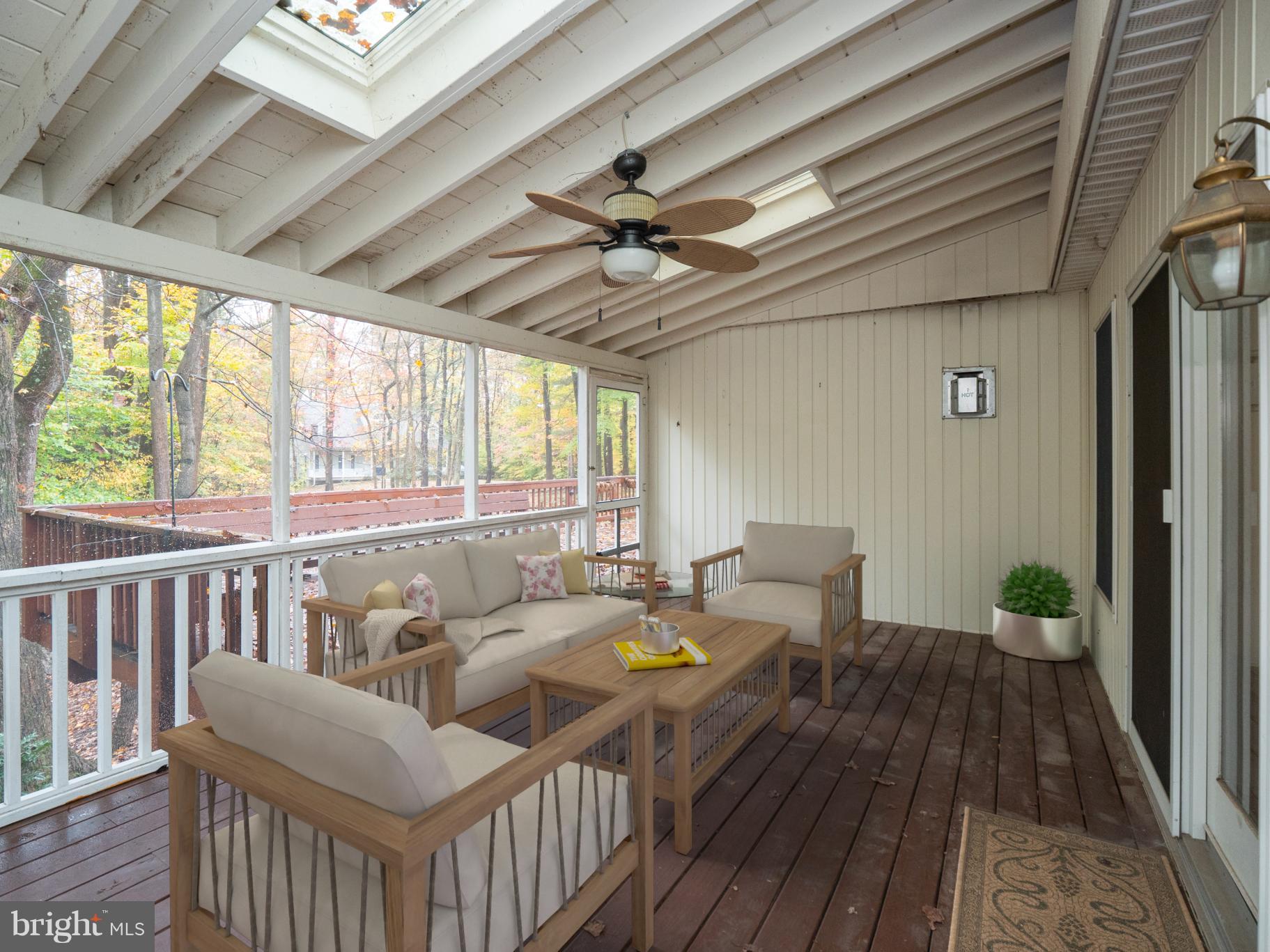 HARBOR OAKS - Residential