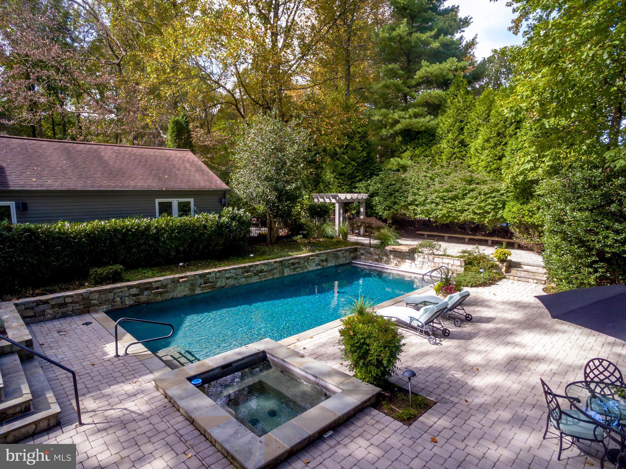 BAYBERRY HILL - Residential