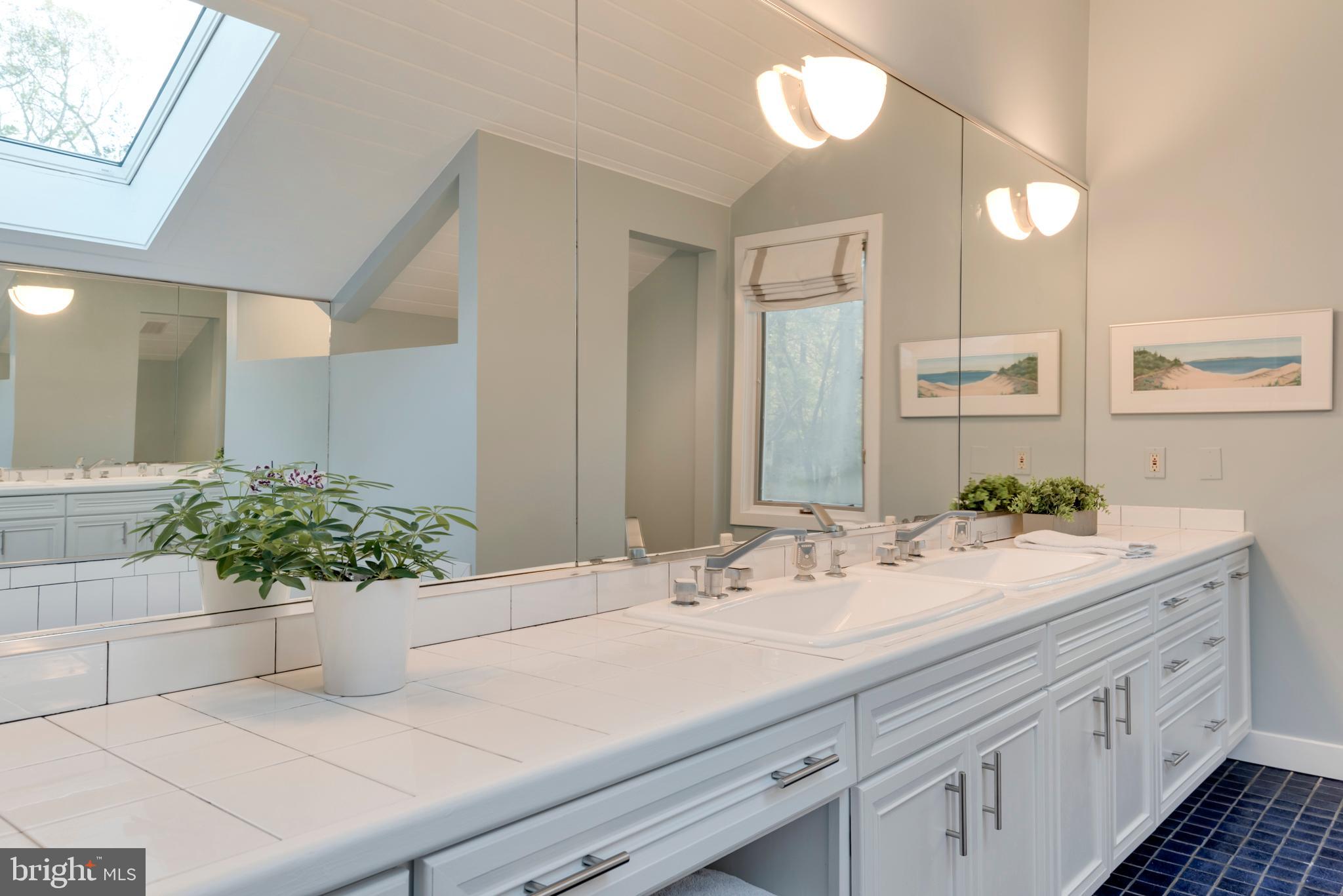 BAYBERRY HILL - Residential