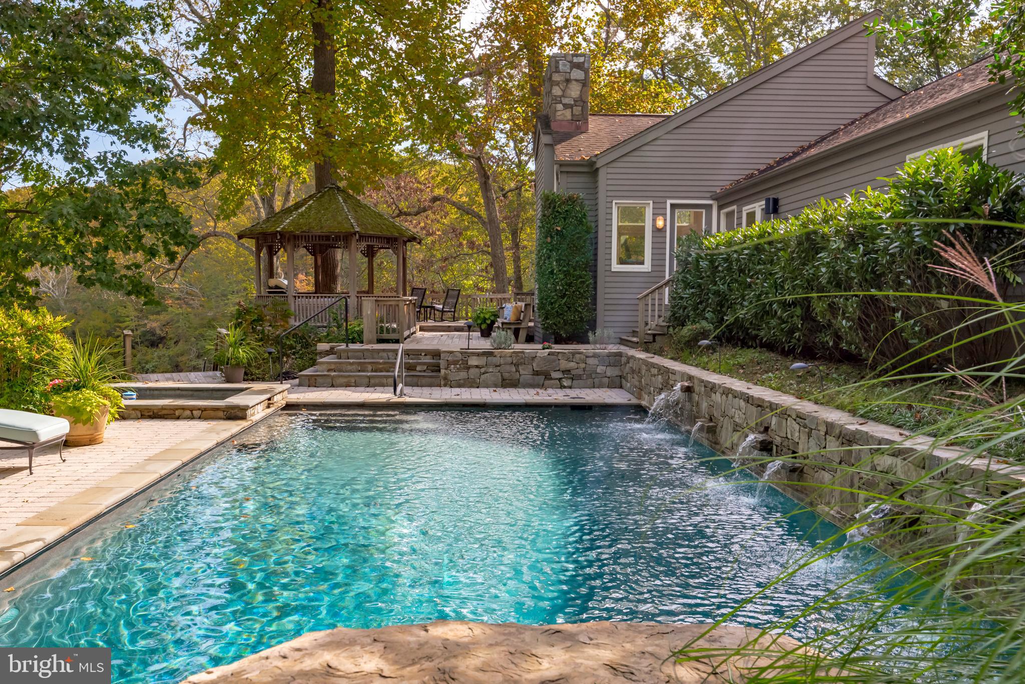 BAYBERRY HILL - Residential