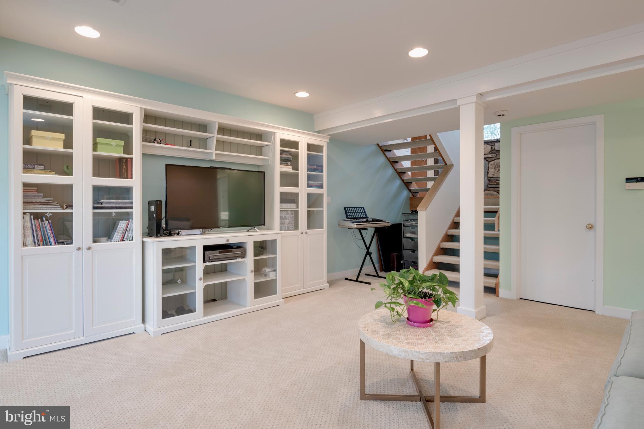 BAYBERRY HILL - Residential