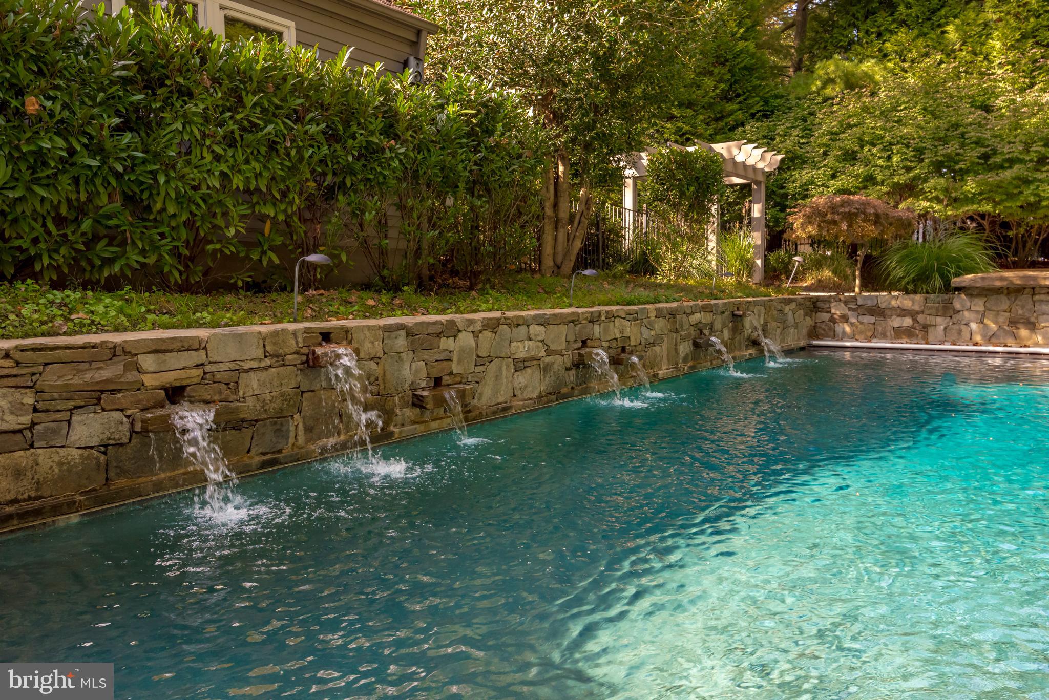 BAYBERRY HILL - Residential