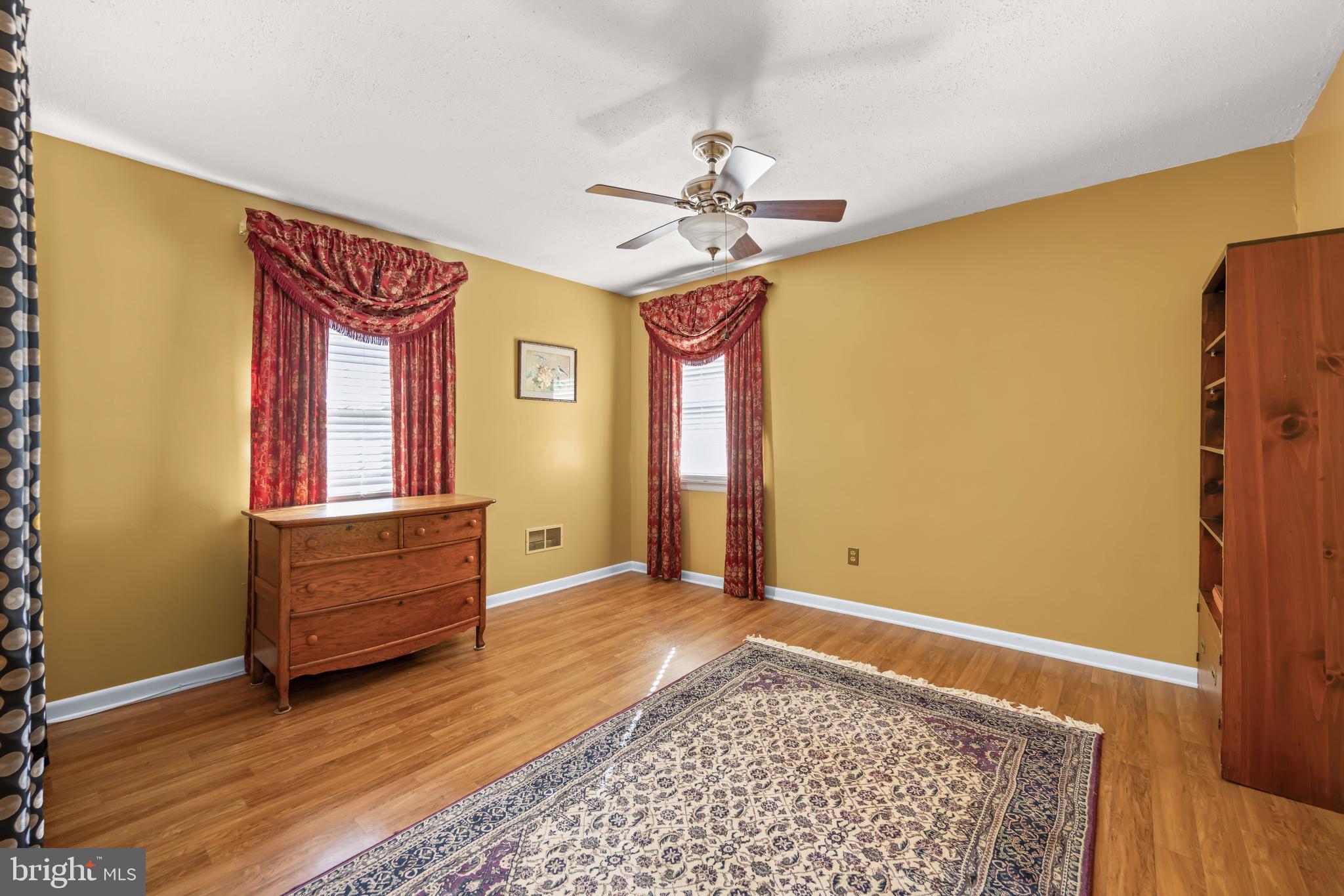 TOLCHESTER - Residential