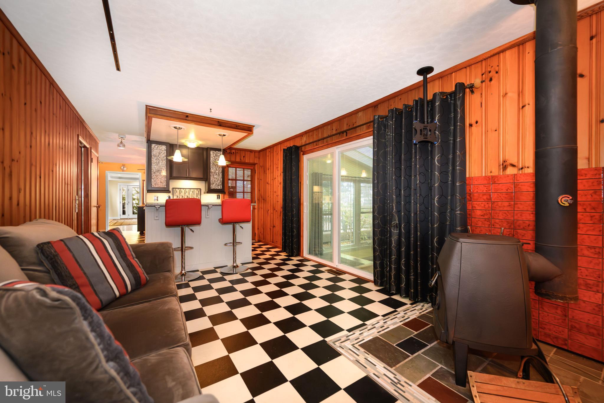 TOLCHESTER - Residential