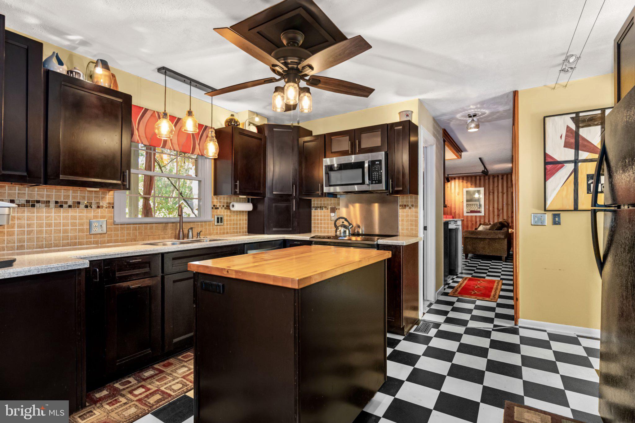 TOLCHESTER - Residential