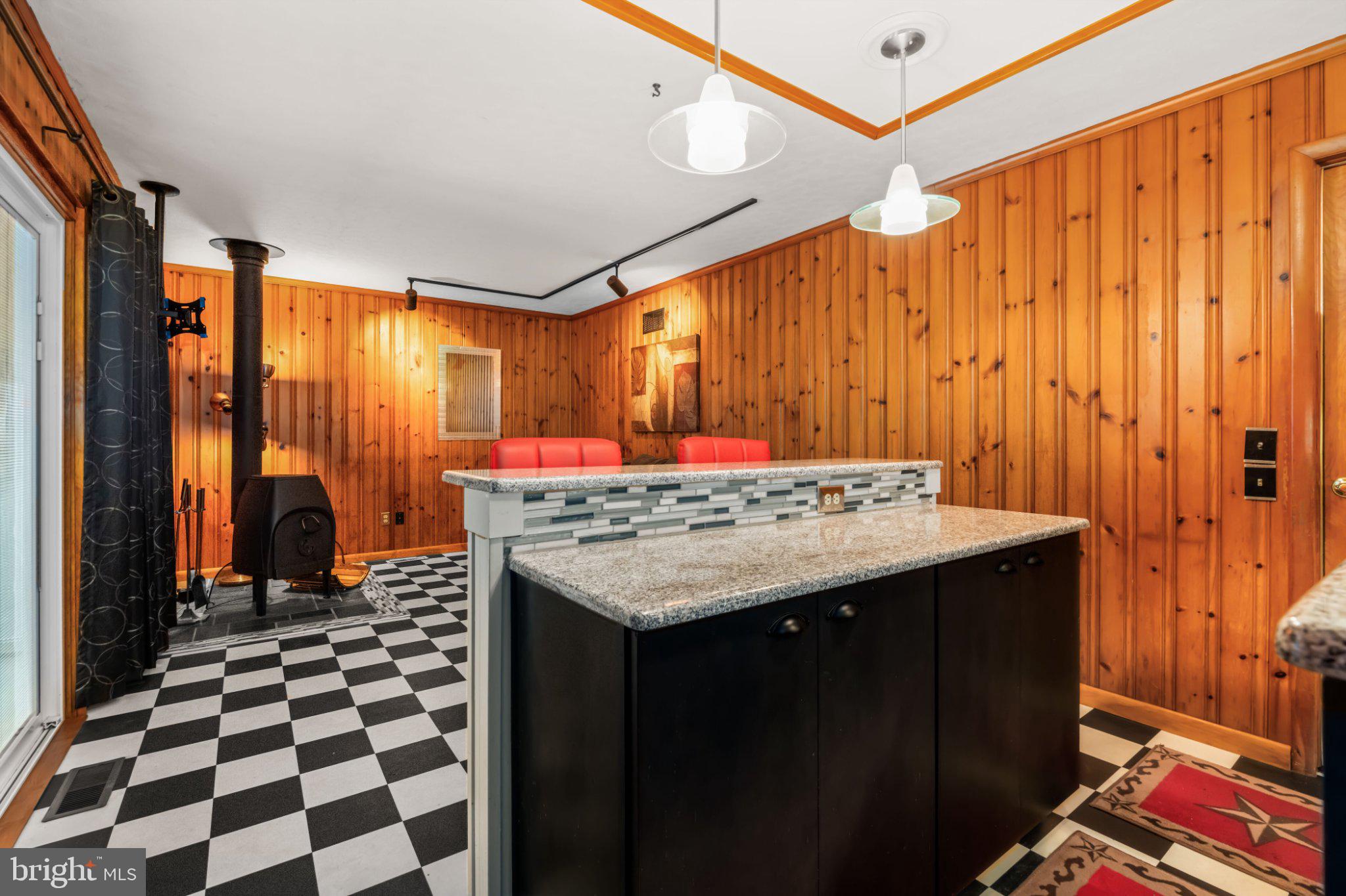 TOLCHESTER - Residential