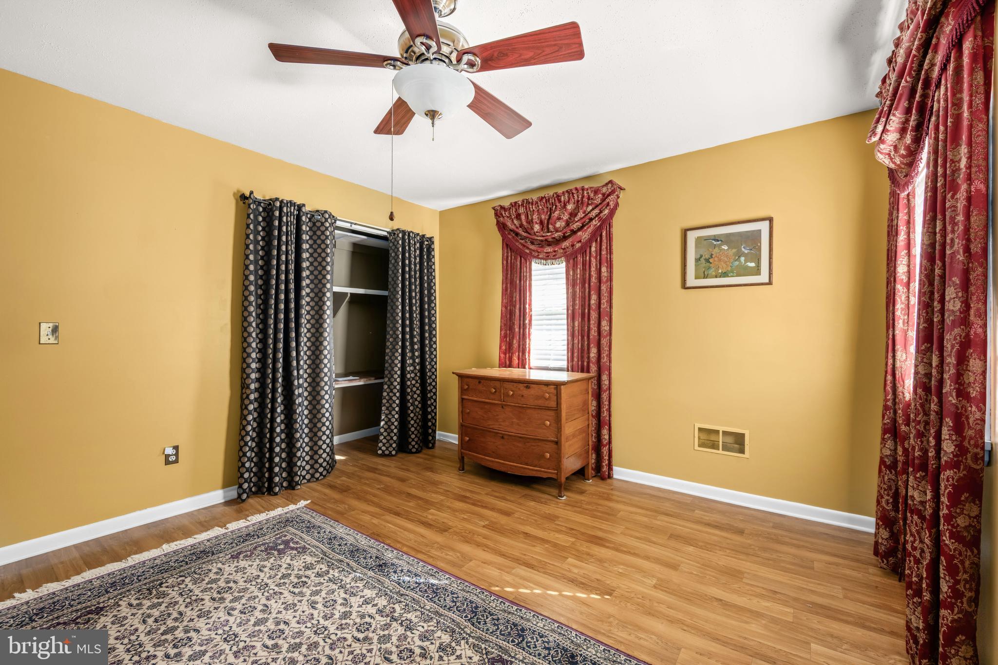 TOLCHESTER - Residential