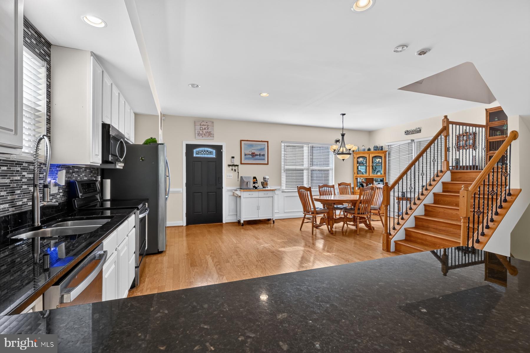 1214 RIVERSIDE DRIVE