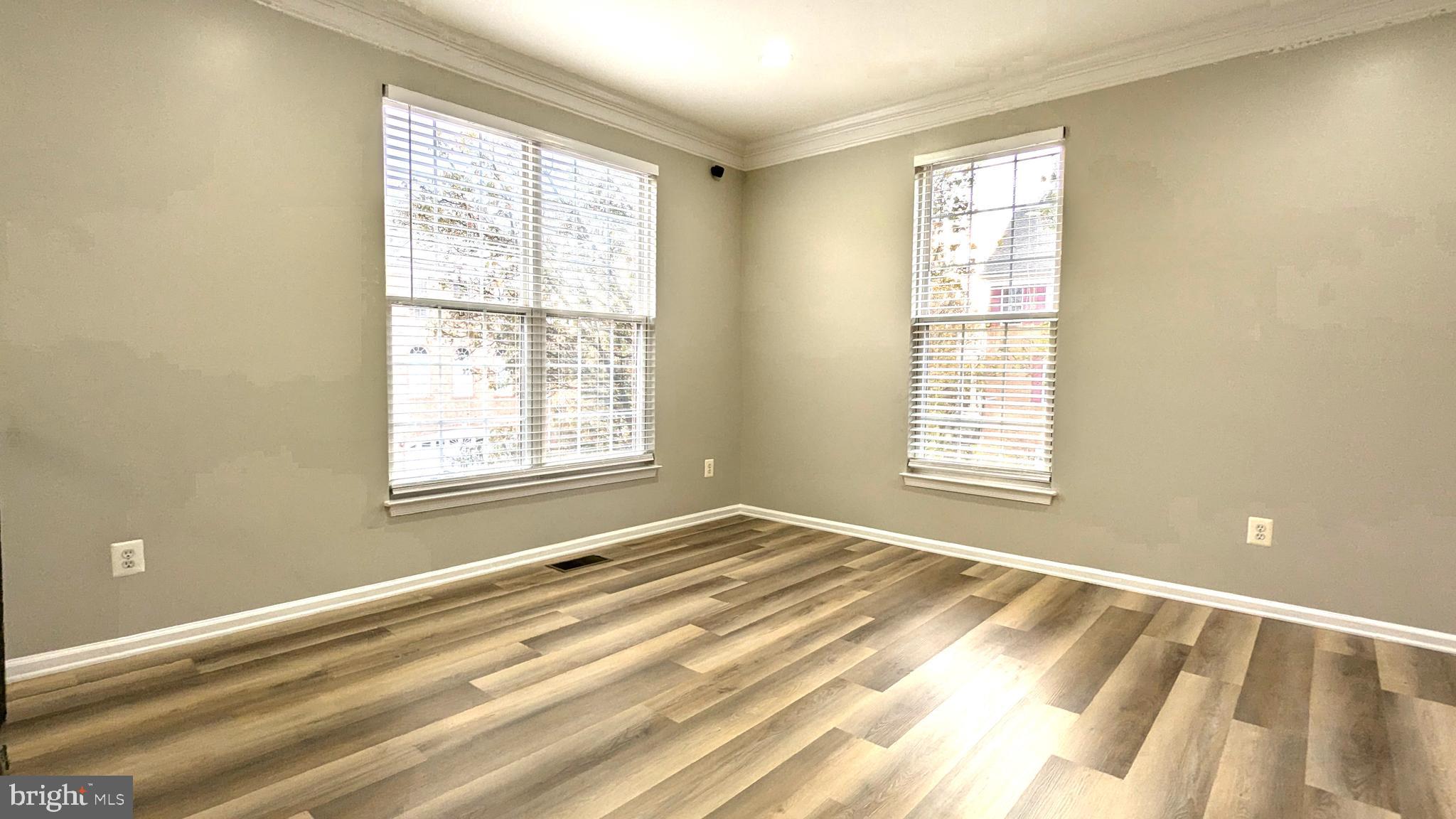 FARMWELL HUNT - Residential Lease