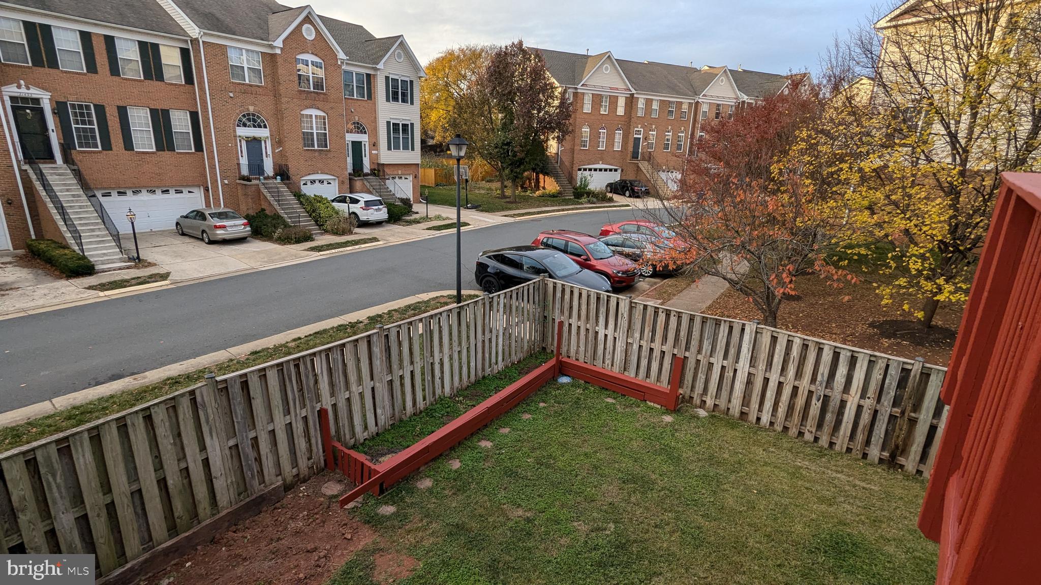 FARMWELL HUNT - Residential Lease