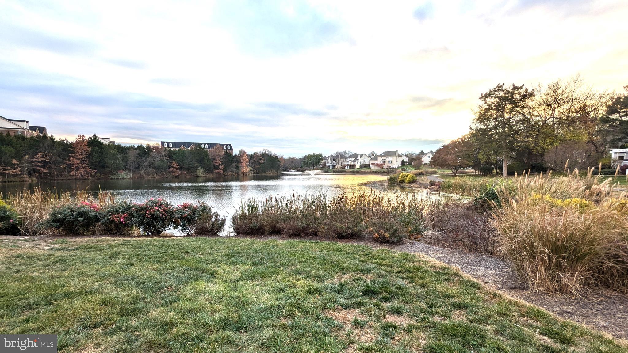 FARMWELL HUNT - Residential Lease
