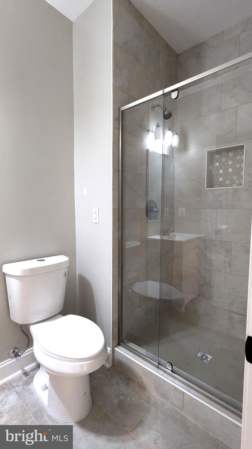 FARMWELL HUNT - Residential Lease