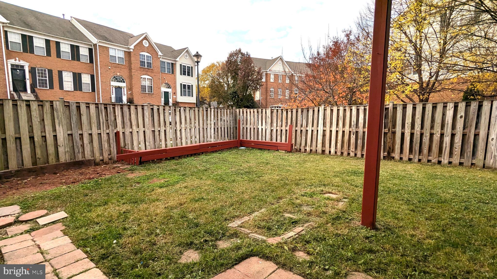 FARMWELL HUNT - Residential Lease