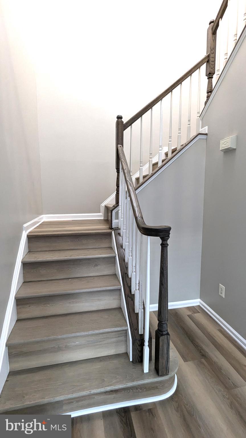 FARMWELL HUNT - Residential Lease