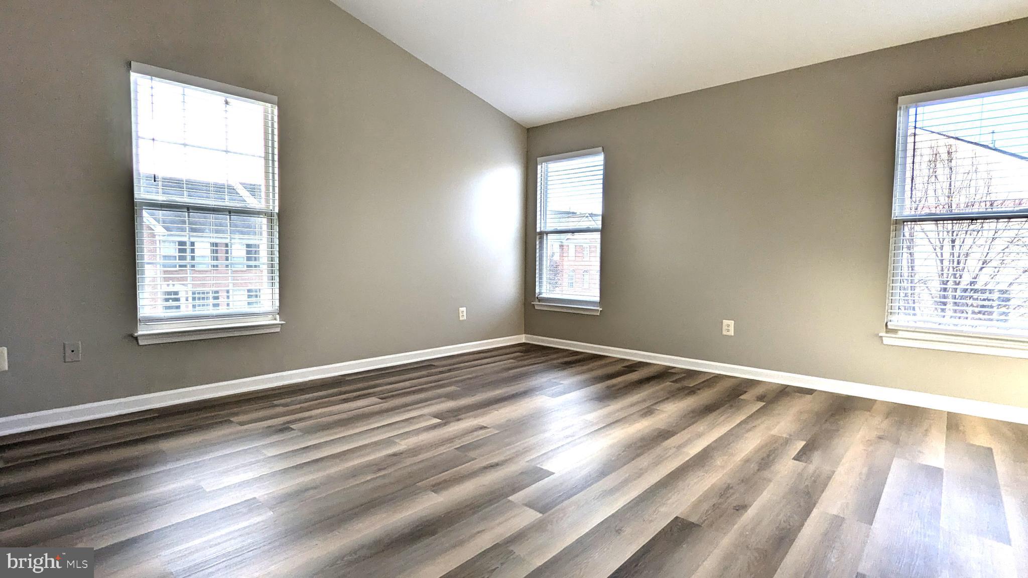 FARMWELL HUNT - Residential Lease