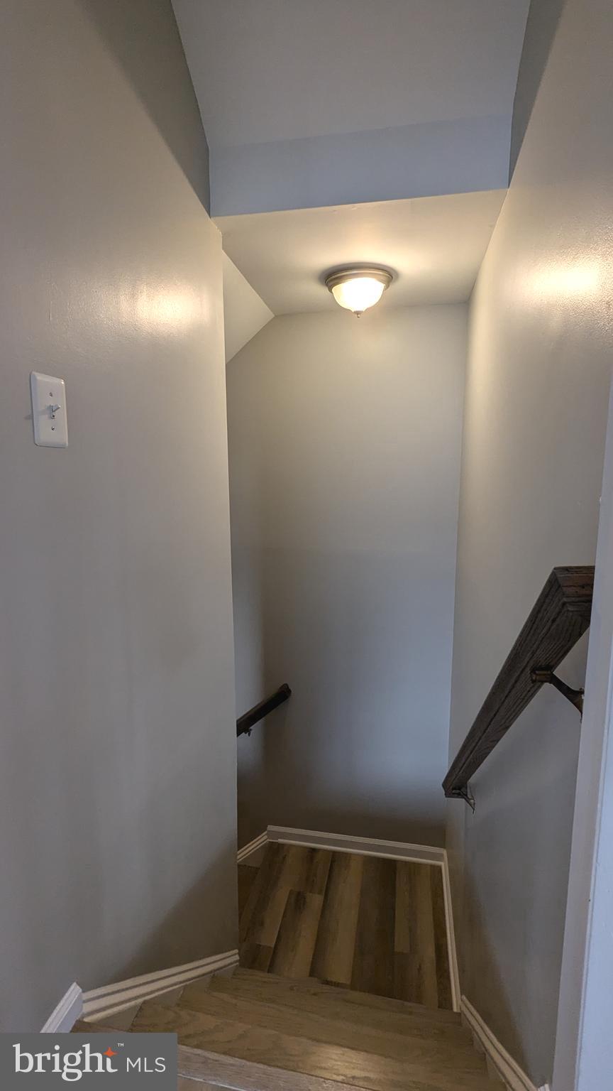 FARMWELL HUNT - Residential Lease