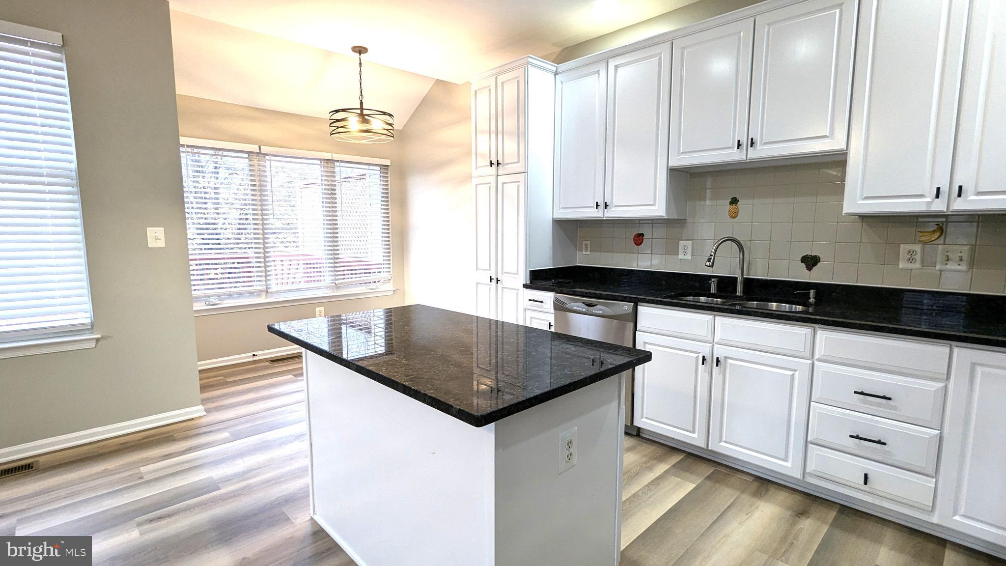 FARMWELL HUNT - Residential Lease