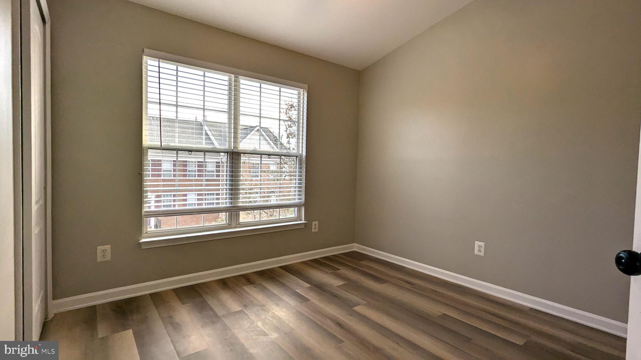 FARMWELL HUNT - Residential Lease
