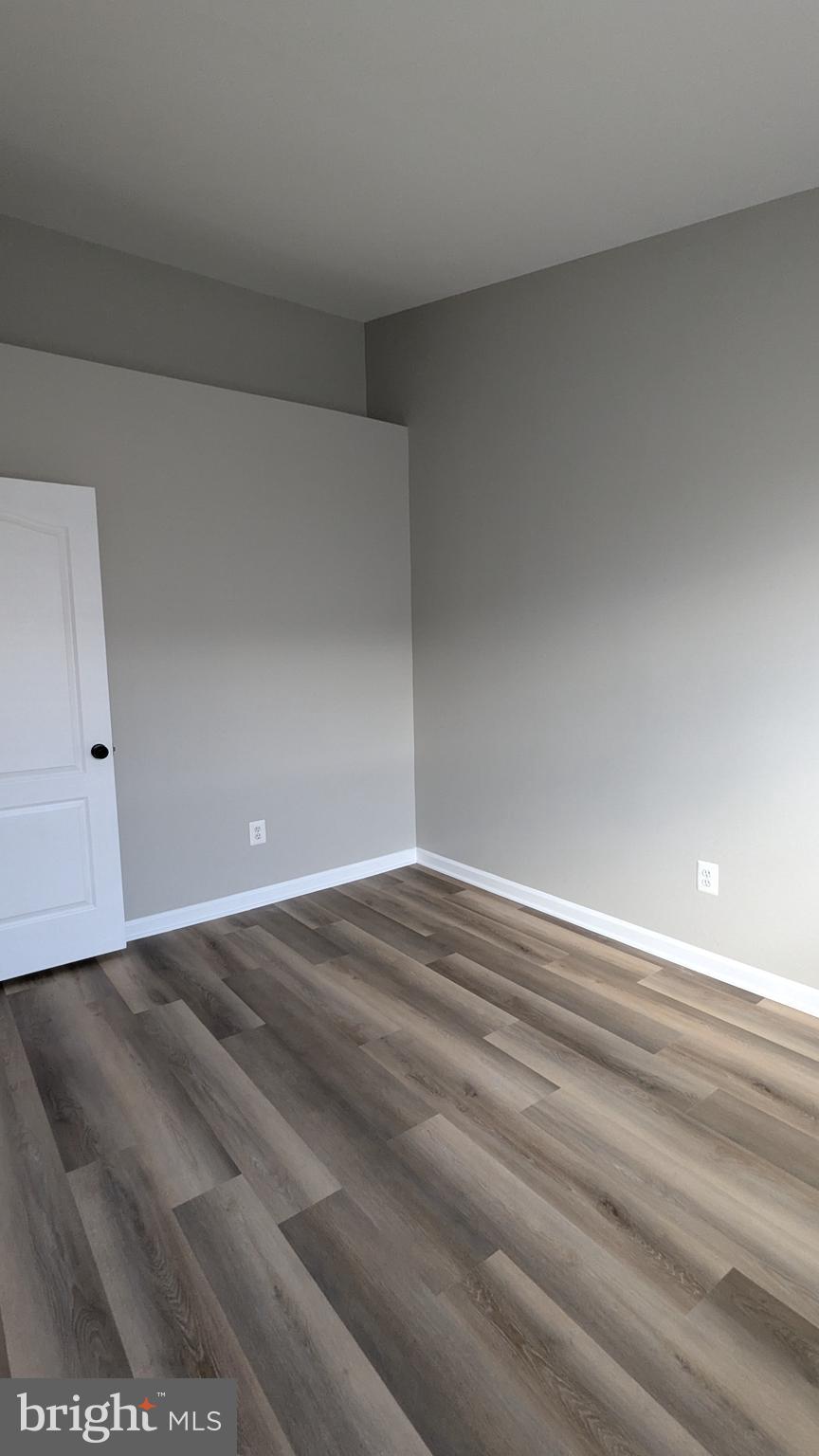 FARMWELL HUNT - Residential Lease