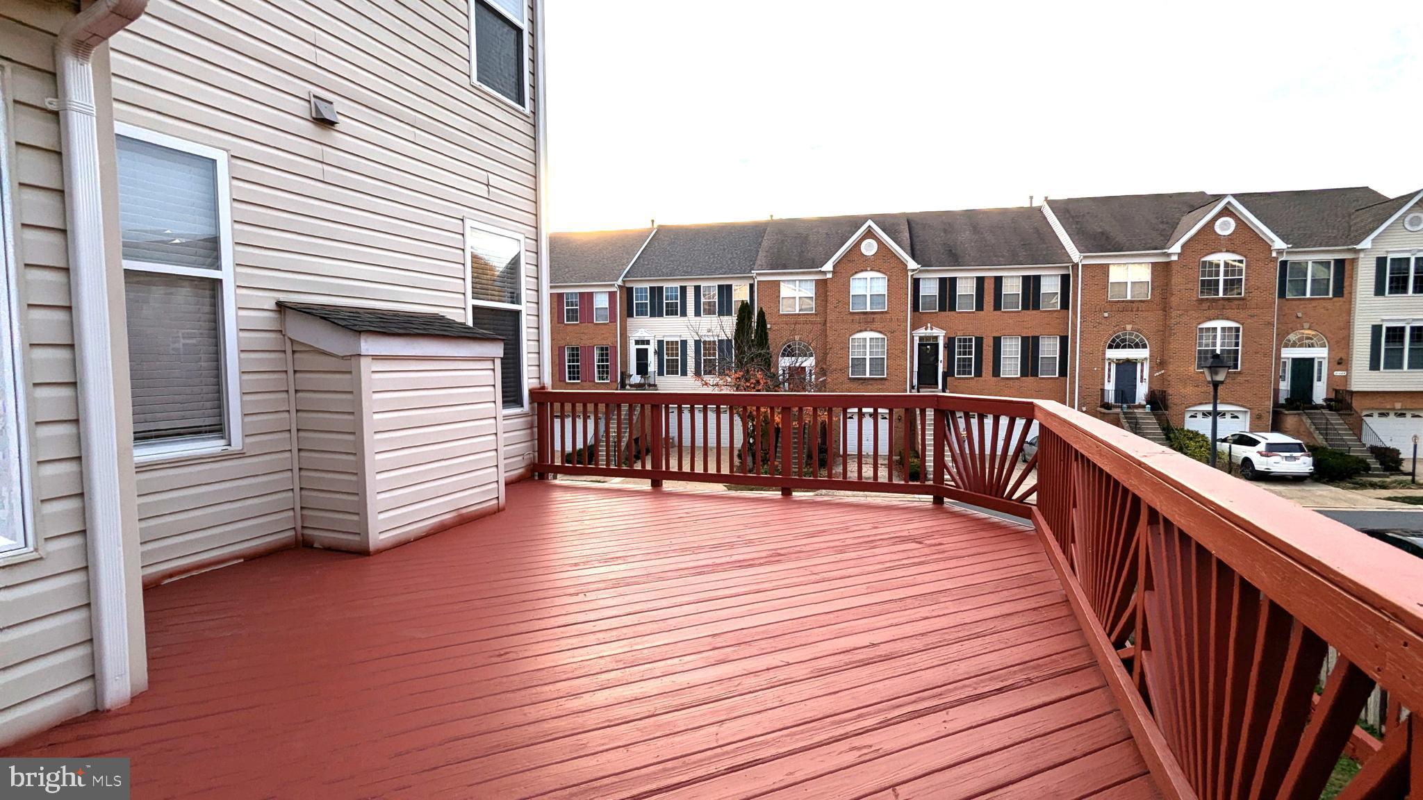 FARMWELL HUNT - Residential Lease