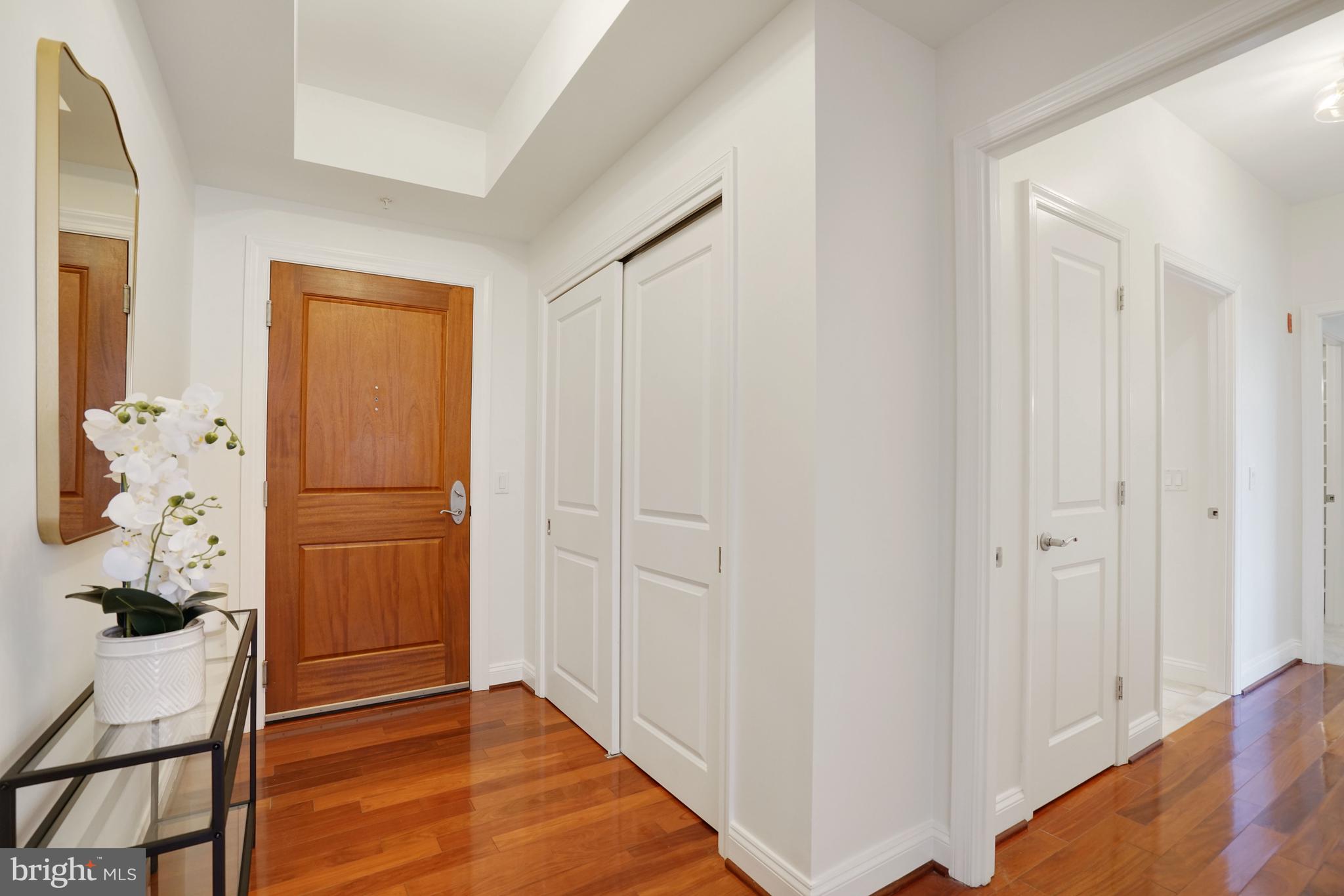 BYRON CONDOMINIUM - Residential