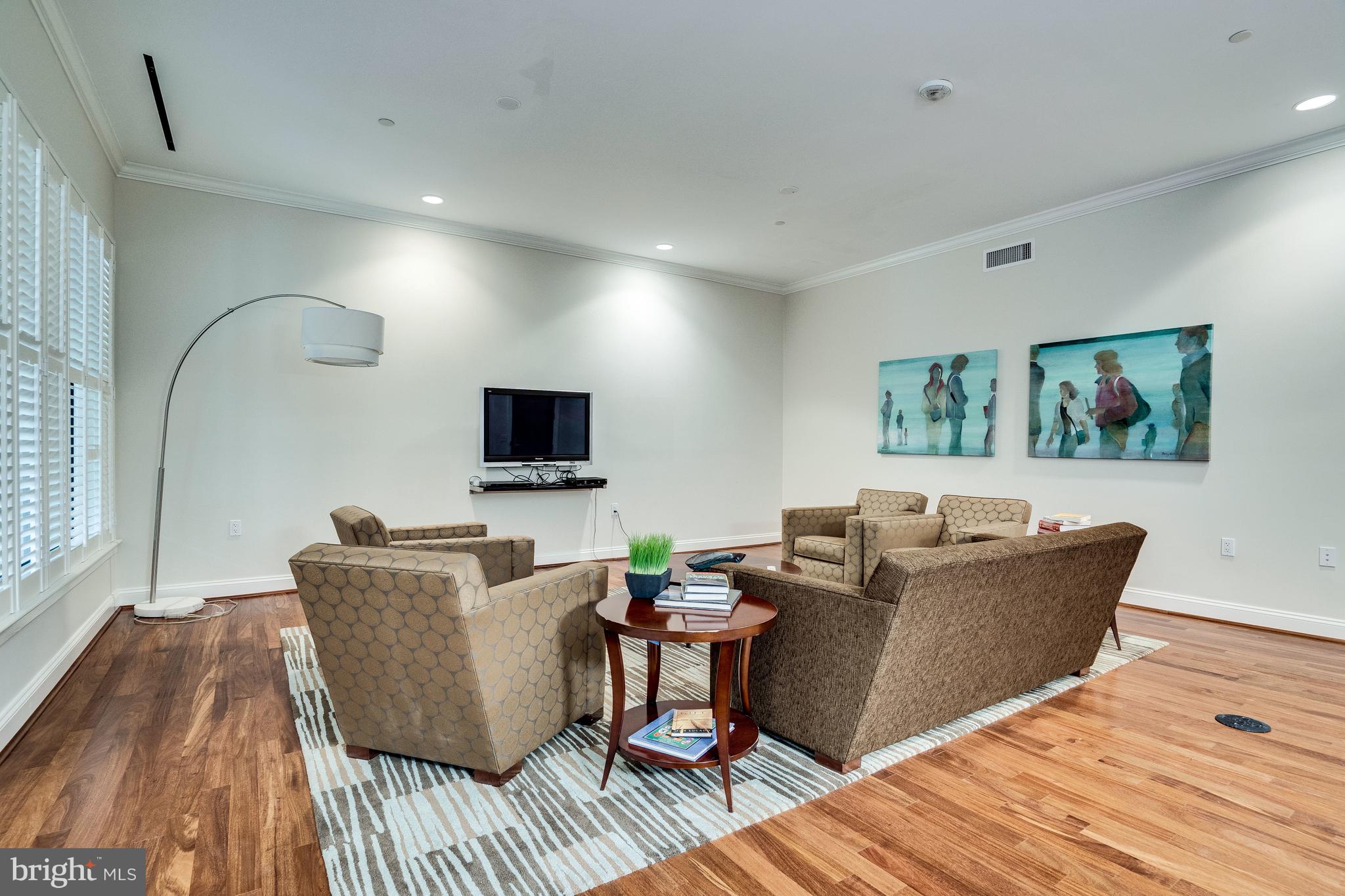 BYRON CONDOMINIUM - Residential