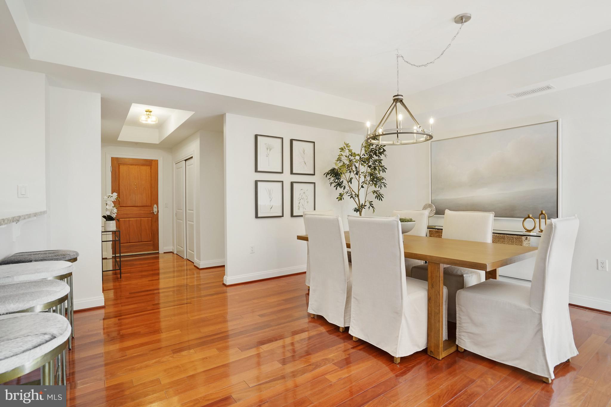 BYRON CONDOMINIUM - Residential