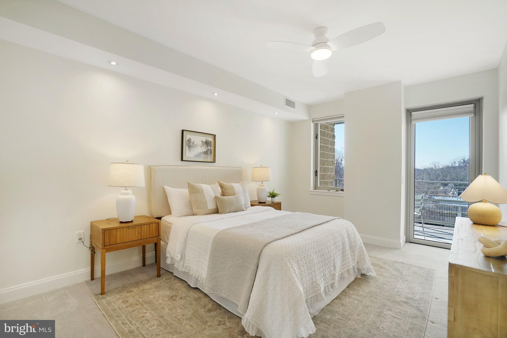 BYRON CONDOMINIUM - Residential