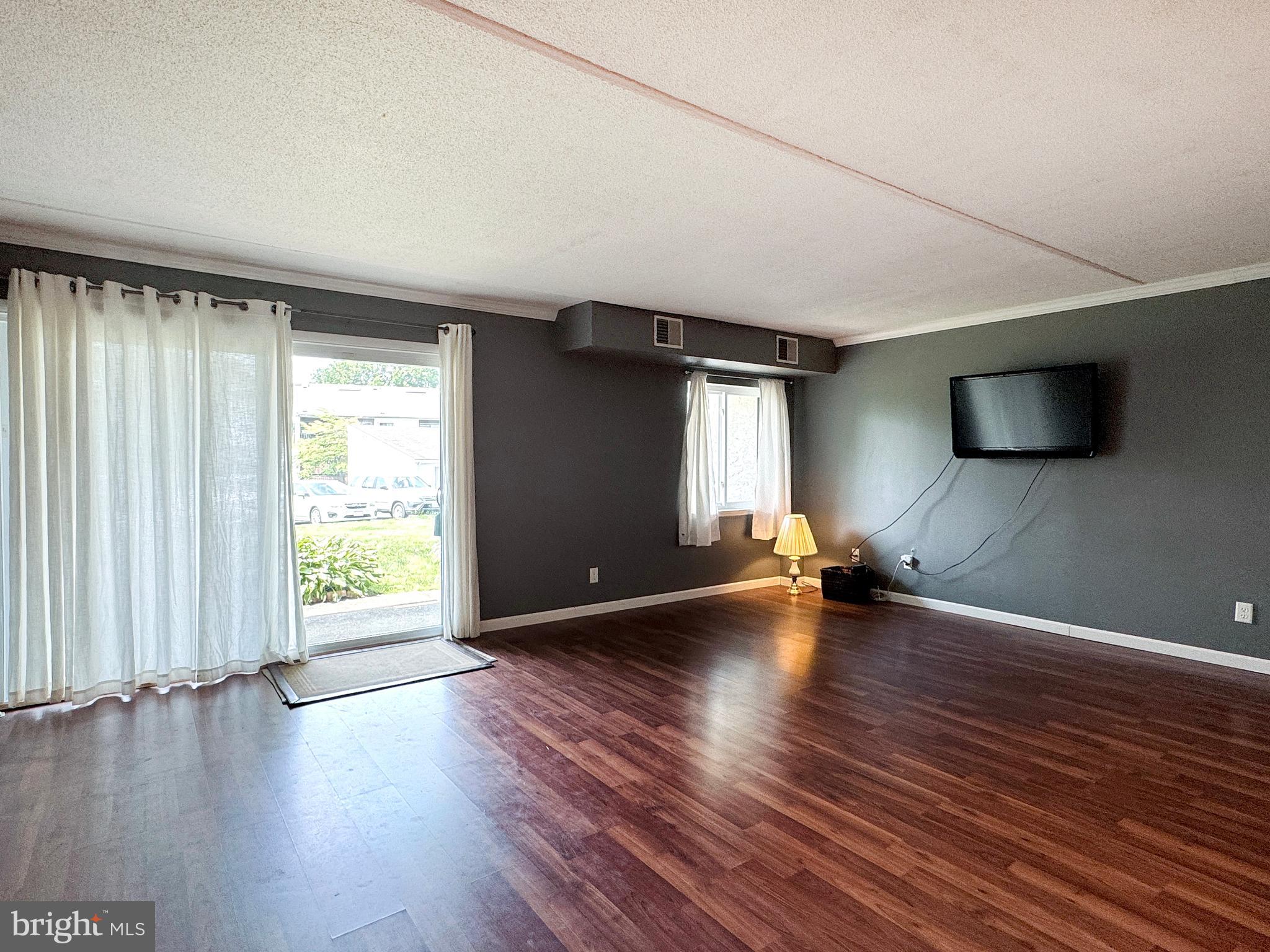 804 STRATFORD DRIVE 11