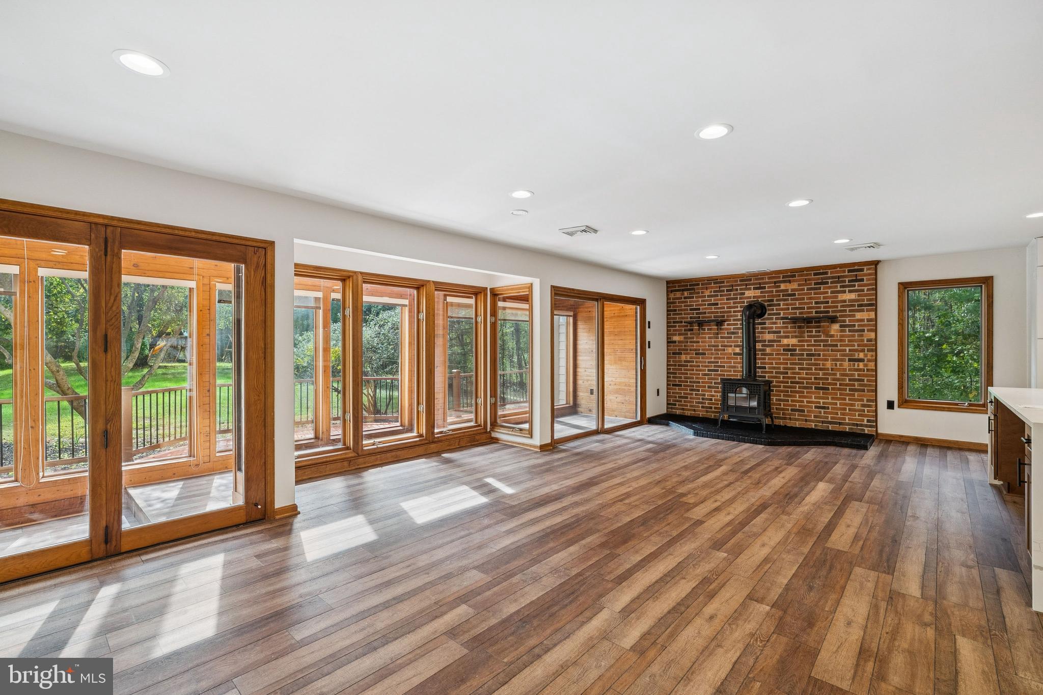 COURTLAND HILLS - Residential